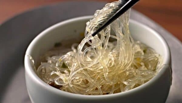 Đau dạ dày ăn miến được không?