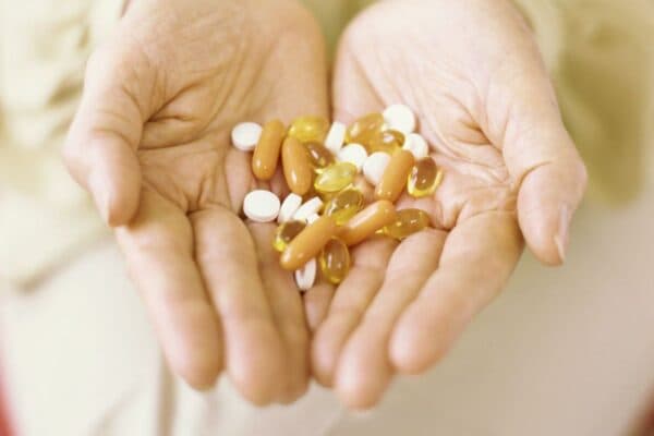 Sử dụng thuốc để điều trị, cải thiện tình trạng viêm xoang cho người bệnh