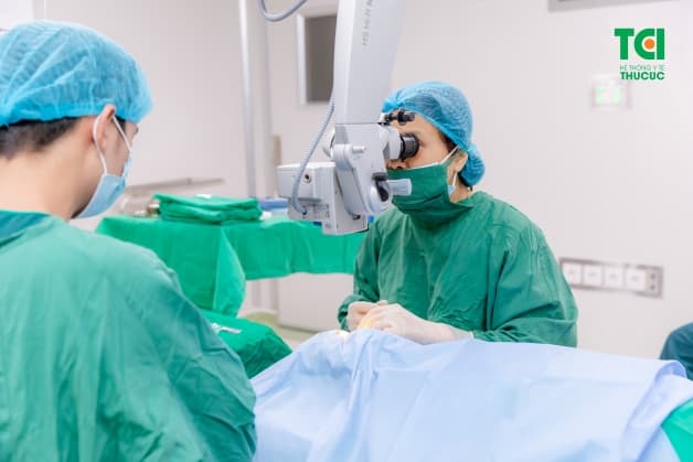 đục thủy tinh thể ở người tiểu đường như nào