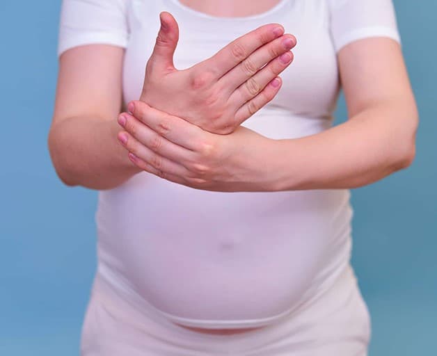 Tỷ lệ phụ nữ có bầu mắc hội chứng cổ tay khá cao