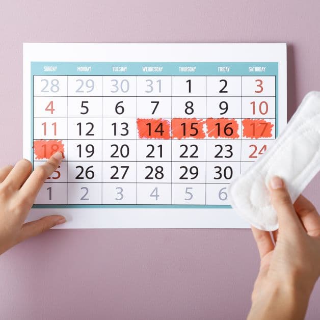 Chị em phải làm cách nào cho kinh nguyệt đều đặn hơn