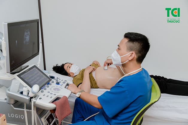 Chẩn đoán và điều trị u xơ tử cung như thế nào? Thông thường, người bệnh có thể phát hiện và nhận thức rõ tình trạng khối u qua phương pháp siêu âm