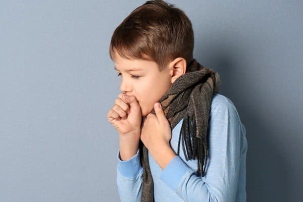 Nhận biết viêm phế quản cấp ở trẻ em thông qua các dấu hiệu như sổ mũi, ho khan, khó thở…