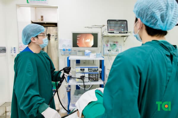 Nội soi đại tràng phát hiện polyp