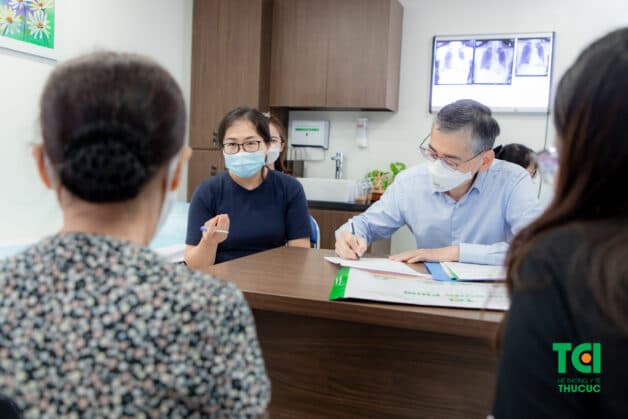 Ung thư phổi dạng tế bào nhỏ là gì, và cách điều trị