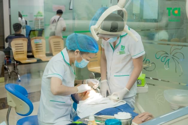 viêm ổ răng khô