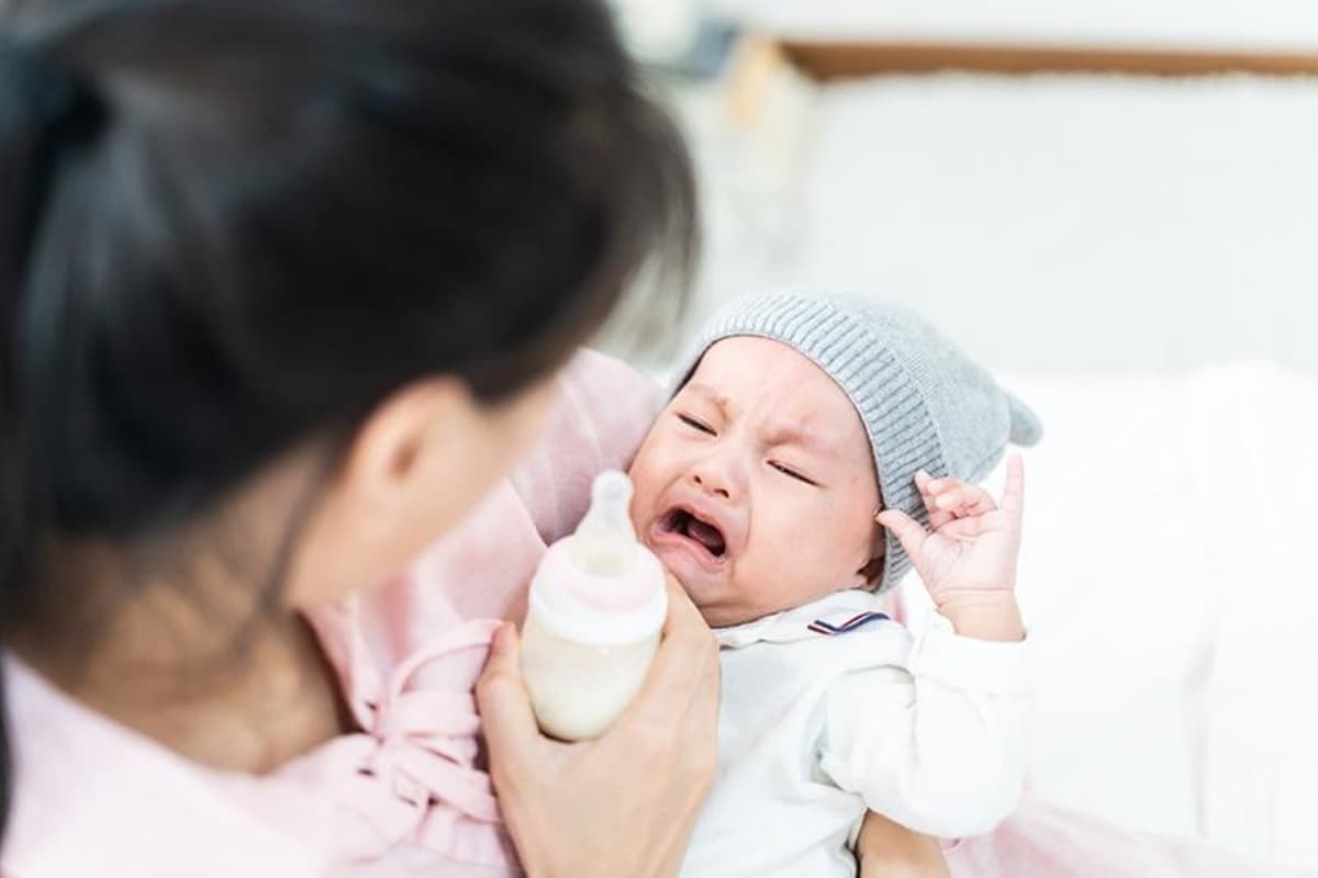 Mọc nanh sữa ở trẻ sơ sinh có nguy hiểm?