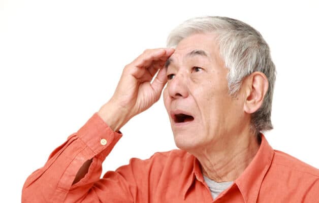 Triệu chứng đột quỵ phổ biến là người bệnh không thể diễn đạt đầy đủ câu 