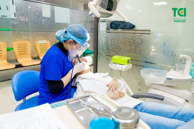 nhận biết răng bị lão hóa