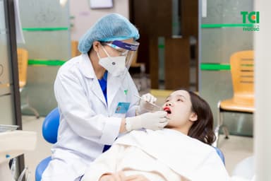 Có nên nhổ răng nanh mọc ngầm?