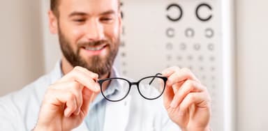 Những điều cần biết về tròng kính cận chiết suất cao