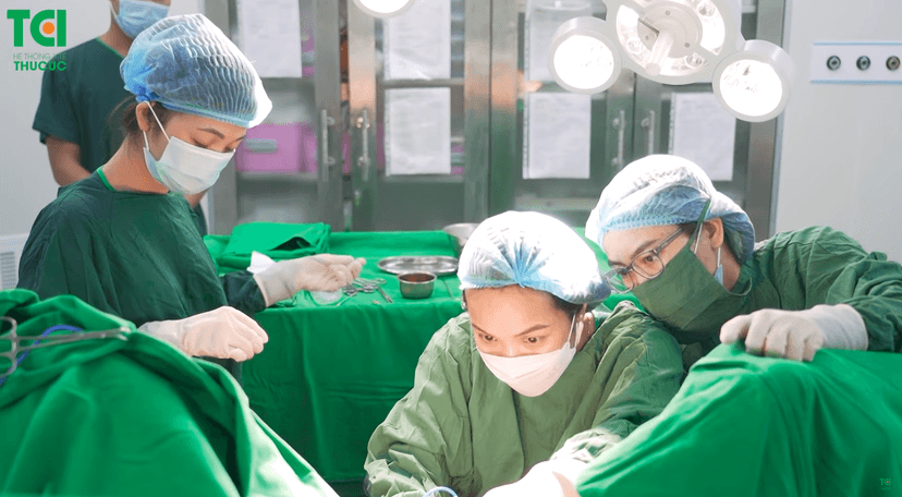 Điều trị polyp cổ tử cung hoại tử và nang naboth CTC trong 20 phút