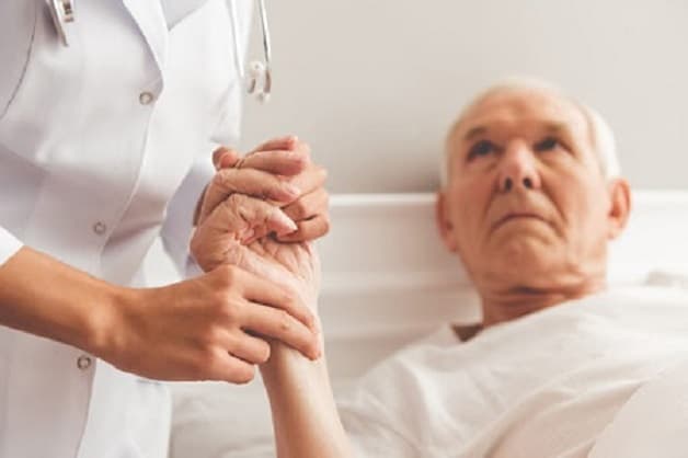 Biểu hiện bệnh parkinson ở người già khi ở giai đoạn nặng