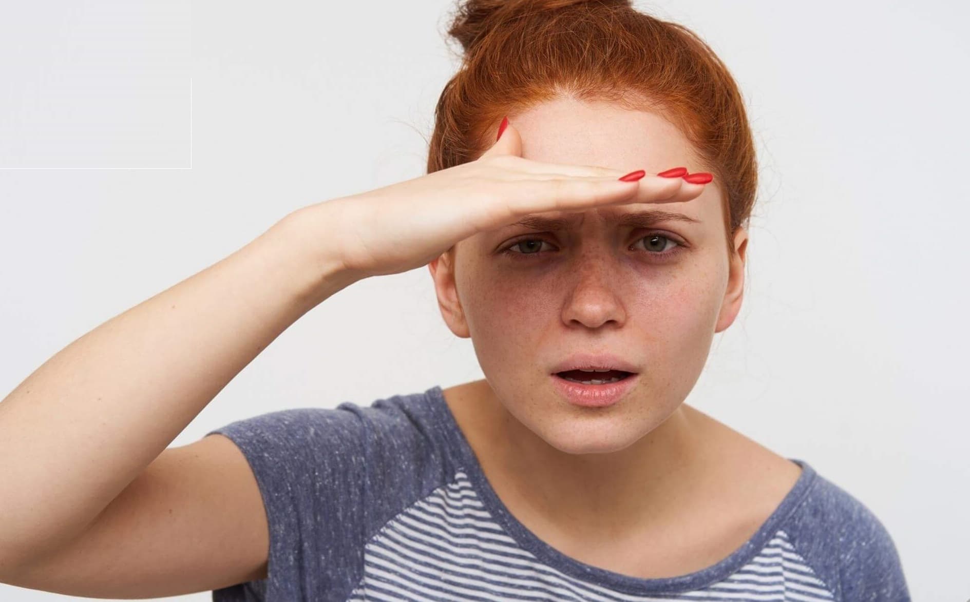 Điểm chung của những người bị cận thị là thường gặp khó khăn trong việc nhìn rõ các đối tượng ở xa