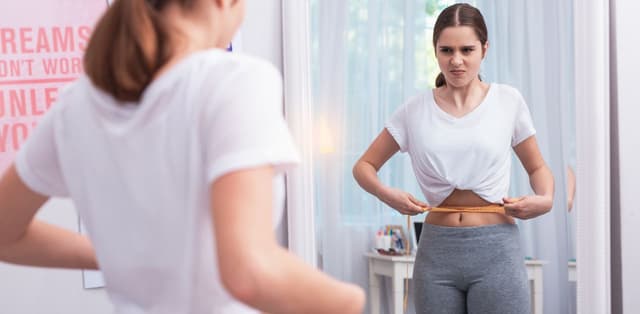 Làm rõ các nguyên nhân cấy que tránh thai gây tăng cân