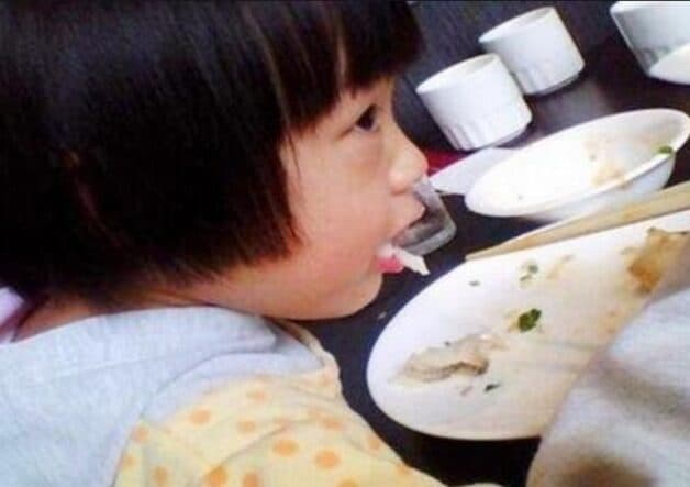 Chữa hóc xương cá cho trẻ