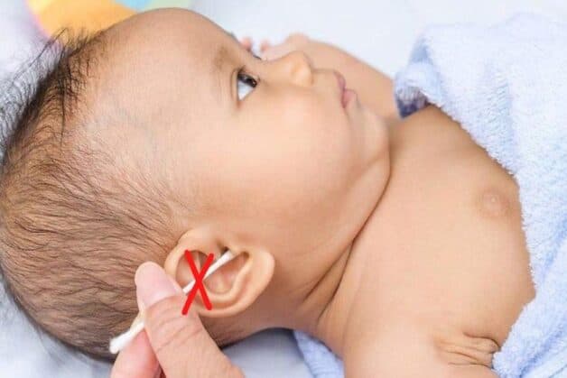 dị vật chui vào tai