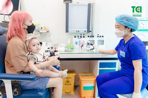 gắp dị vật trong phổi