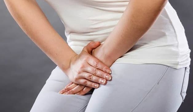 Ngứa vùng kín là biểu hiện thường thấy khi mắc bệnh phụ khoa