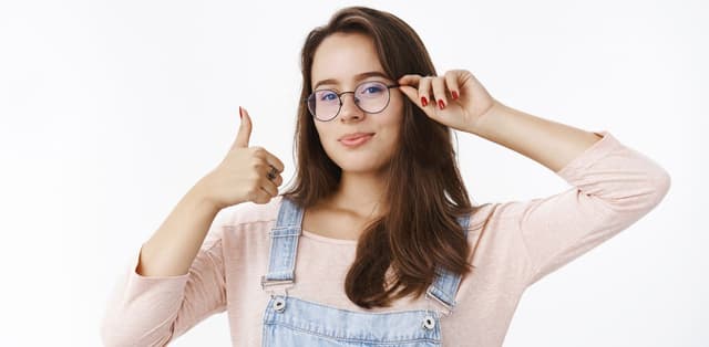 Làm tròng kính cận mỏng không nên bỏ qua những điều này