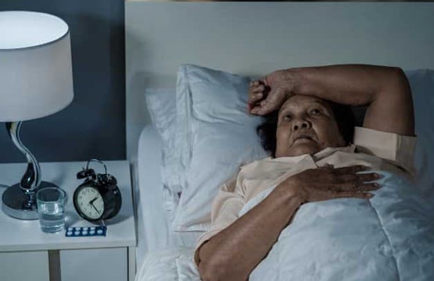 trị mất ngủ cho người già