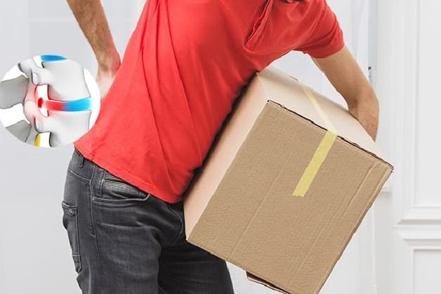 Thoát vị đĩa đệm cột sống có thể do áp lực lên đĩa đệm quá lớn