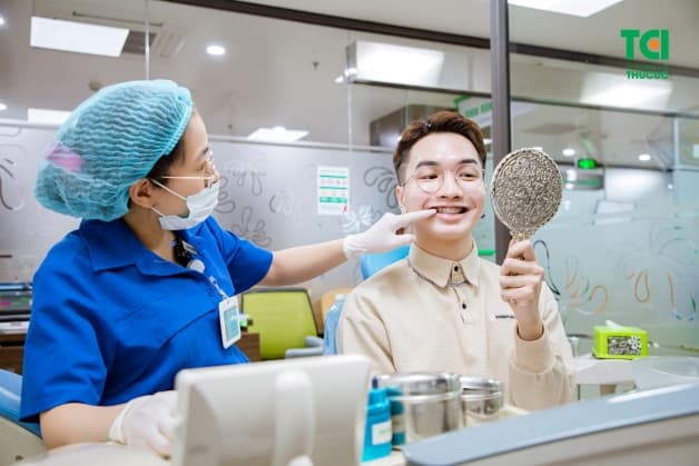 Niềng răng bị hỏng