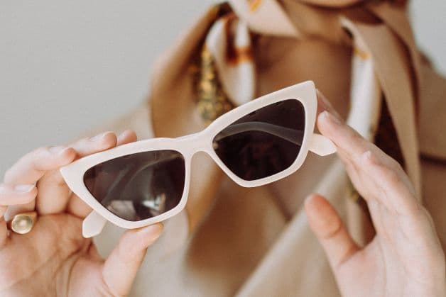 Những tình năng vượt trội của tròng kính râm có độ