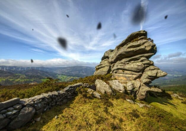 Biểu hiện ruồi muỗi bay của bệnh nhân viêm màng bồ đào mắt