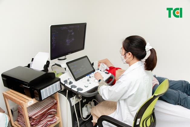 bệnh nhân xơ gan hạ natri máu nên siêu âm đàn hồi mô gan