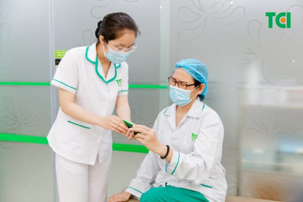 Nội soi cả dạ dày và đại tràng