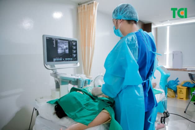 Sinh thiết u vú dưới hướng dẫn siêu âm và lực hút chân không (VABB)