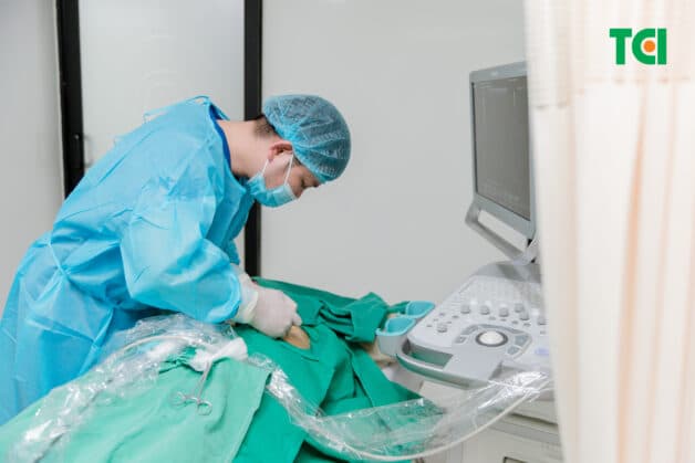 Sinh thiết u vú dưới hướng dẫn siêu âm và lưc hút chân không là kỹ thuật tân tiến