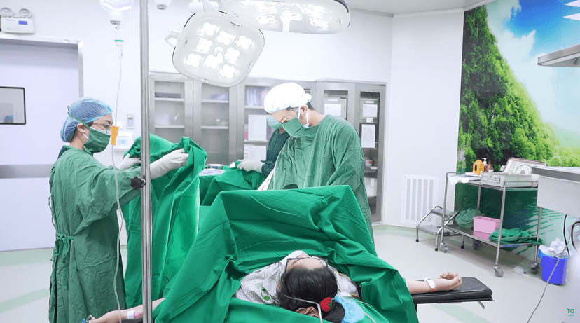 Hiện tượng nước ối tăng âm là gì?