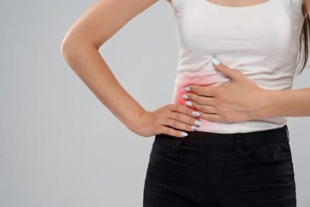 Gan thấm mỡ cấp độ 3 gây ra những cơn đau tức hạ sườn phải dữ dội