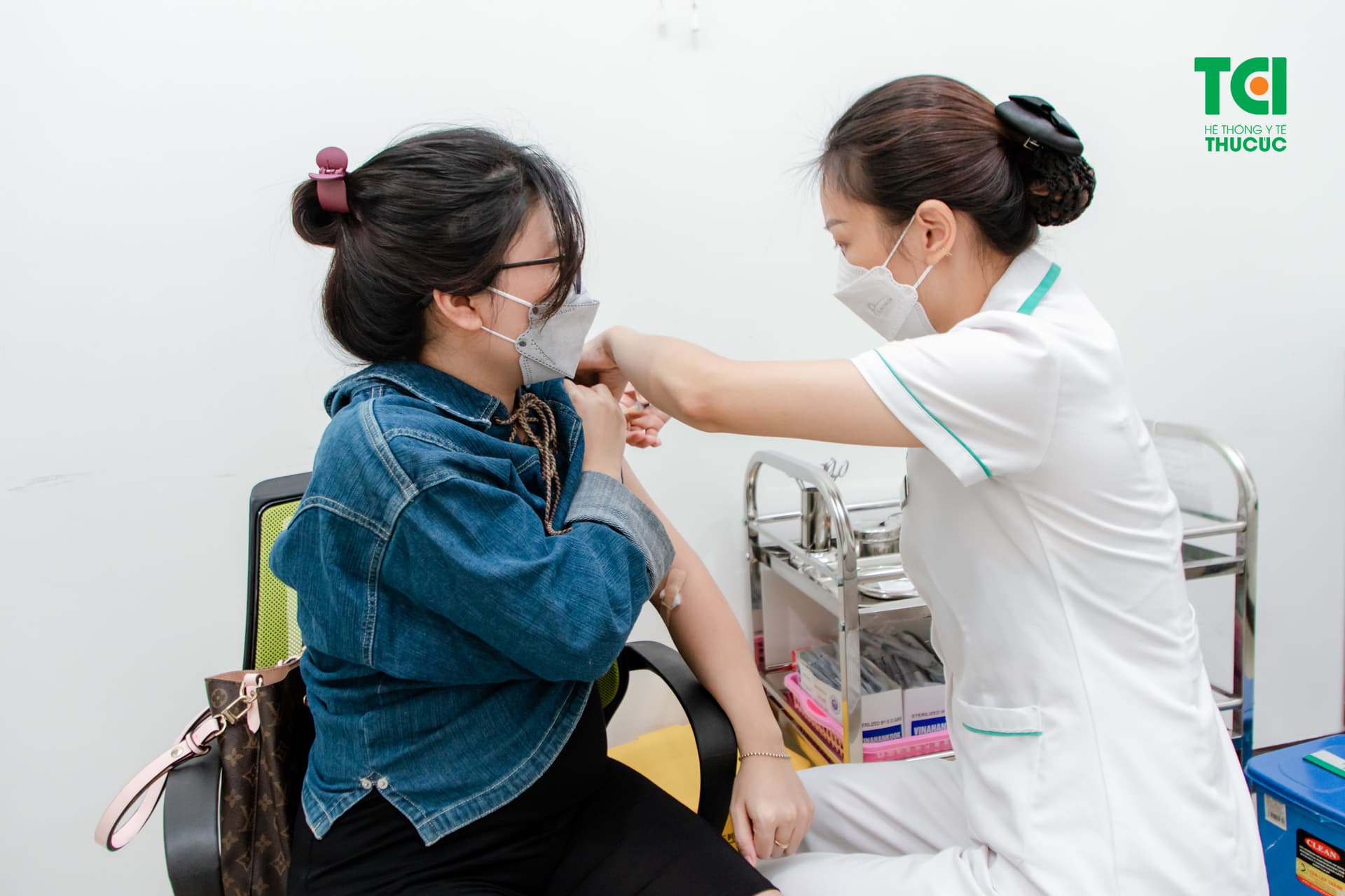 Không tiêm vắc xin phòng HPV cho phụ nữ đang mang thai hoặc cho con bú