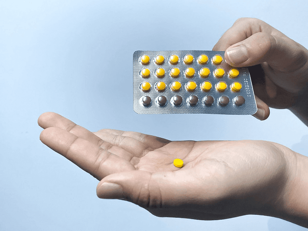 U nang buồng trứng nên uống thuốc gì dựa trên đánh giá chi tiết về tình trạng của bạn