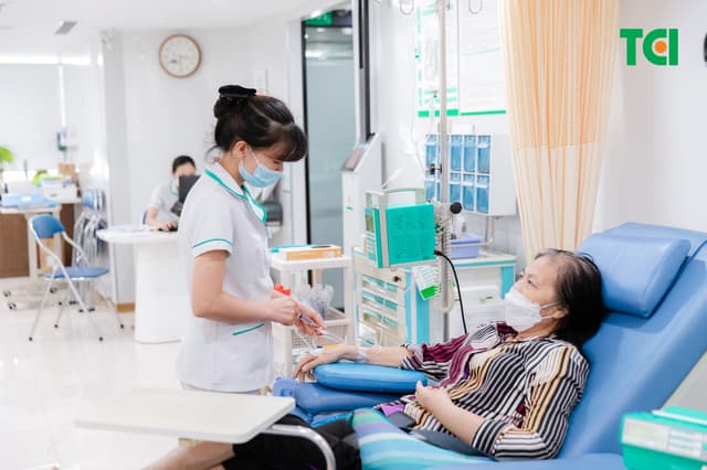 Chữa khỏi ung thư tuyến giáp với phác đồ phù hợp