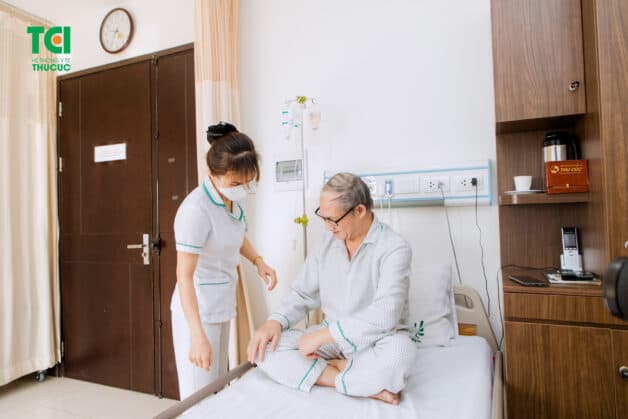 Bệnh nhân nên thăm khám để được điều trị kịp thời và dứt điểm