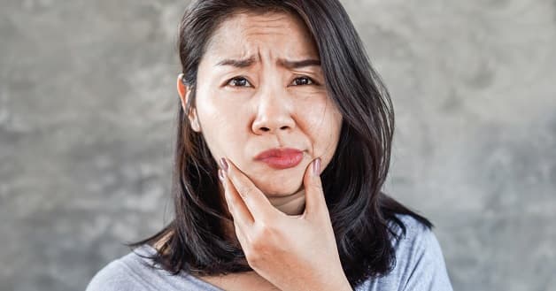 Méo miệng, khó nói, khó cử động tay… là những triệu chứng cảnh báo đột quỵ.