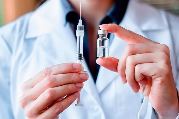 Vaccine có vai trò quan trọng trong việc kiểm soát, giảm nguy cơ và hạn chế quy mô của dịch bệnh.