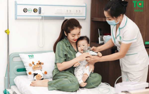 Trẻ viêm tiểu phế quản có thể phải nhập viện điều trị -3