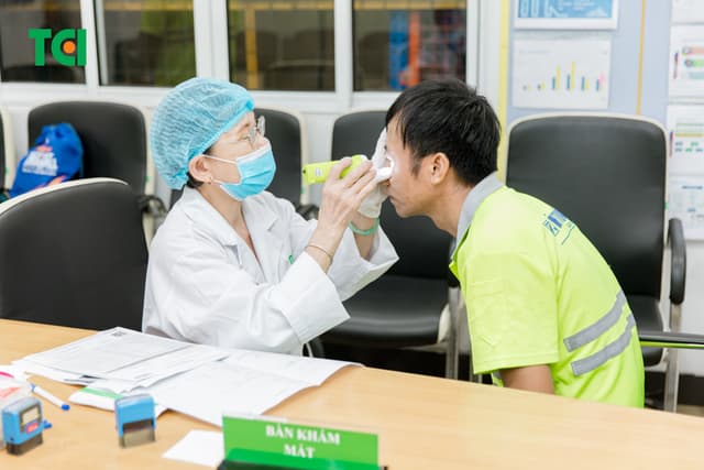 Khoảnh Khắc Doanh Nghiệp Khám sức khỏe Công ty  Vĩnh Tường