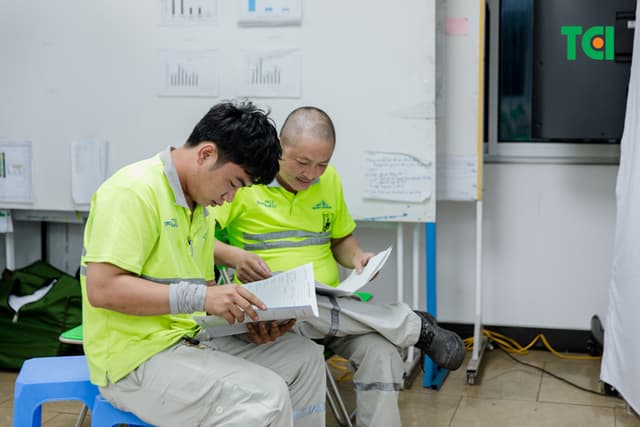 Khoảnh Khắc Doanh Nghiệp Khám sức khỏe Công ty  Vĩnh Tường