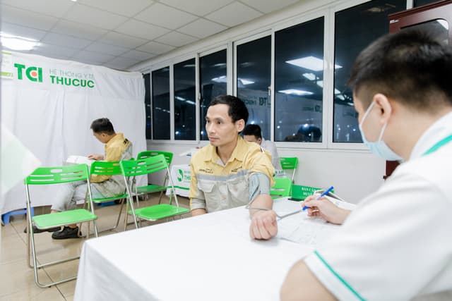 Khoảnh Khắc Doanh Nghiệp Khám sức khỏe Công ty  Vĩnh Tường