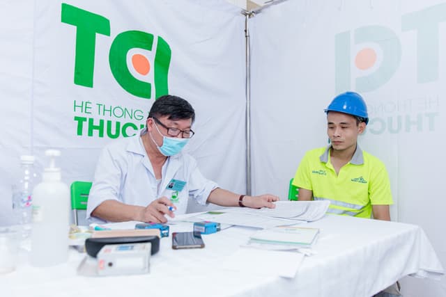 Khoảnh Khắc Doanh Nghiệp Khám sức khỏe Công ty  Vĩnh Tường