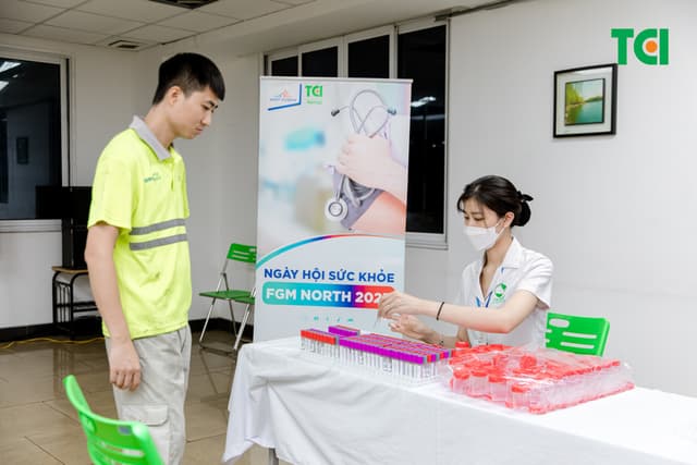 Khoảnh Khắc Doanh Nghiệp Khám sức khỏe Công ty  Vĩnh Tường