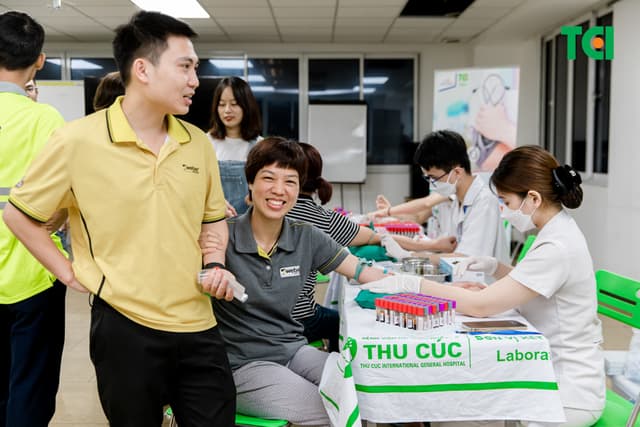 Khoảnh Khắc Doanh Nghiệp Khám sức khỏe Công ty  Vĩnh Tường