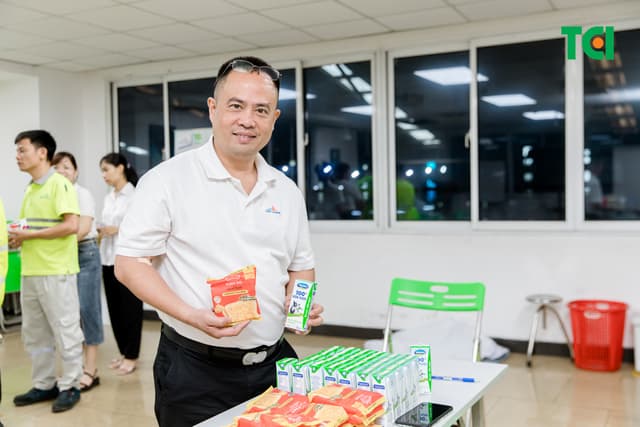 Khoảnh Khắc Doanh Nghiệp Khám sức khỏe Công ty  Vĩnh Tường