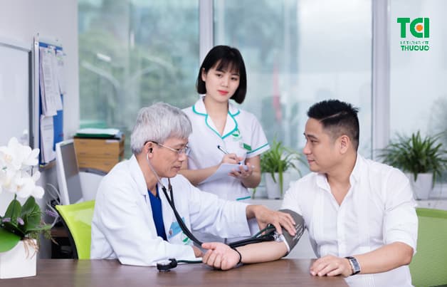 sơ cứu đột quỵ tại nhà